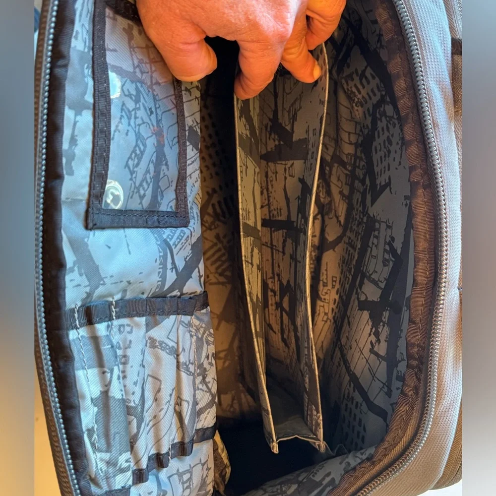 Retro High End Dakine Snowboarding Heavy Duty Laptop Briefcase File Bag